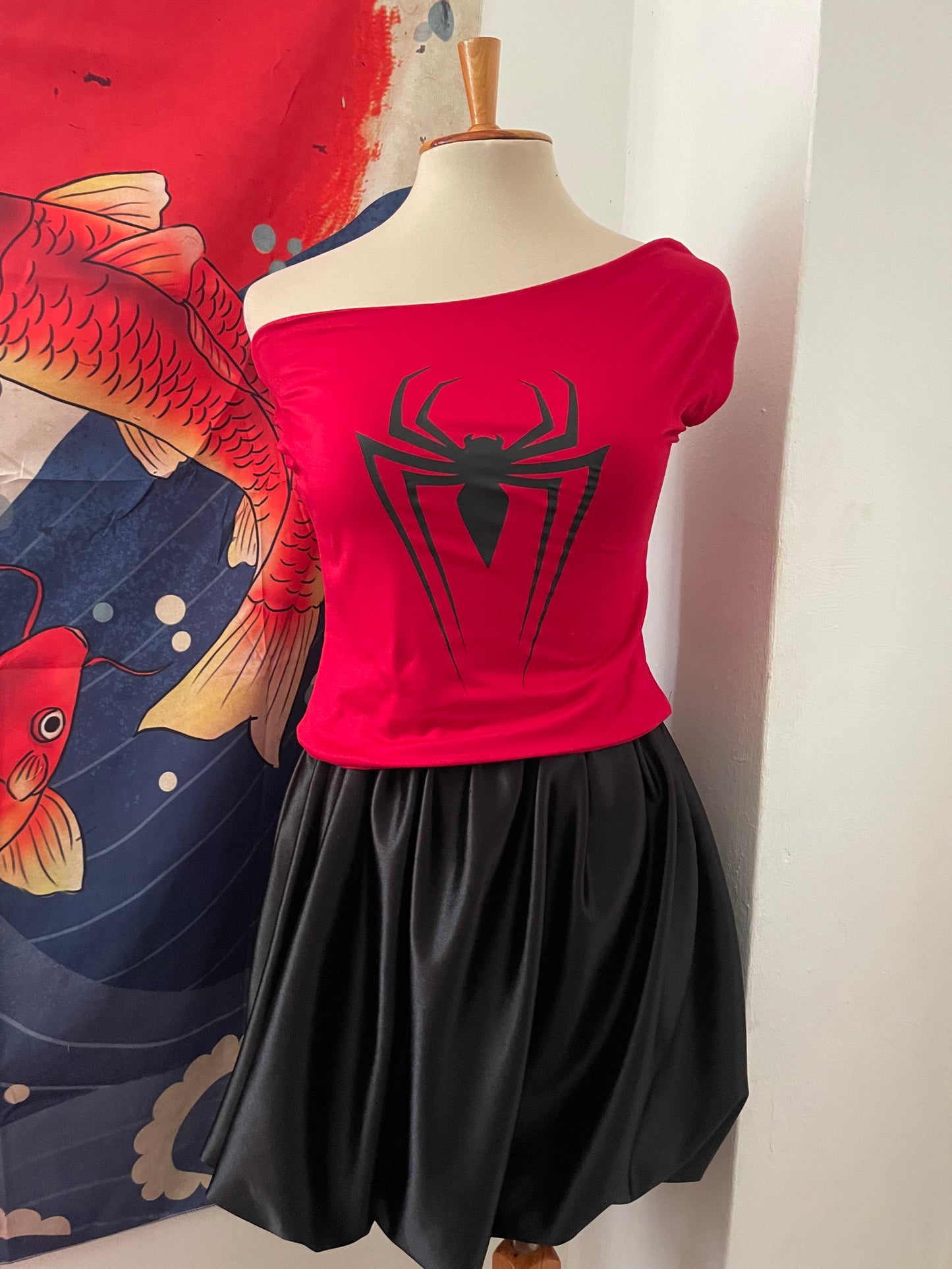 Tops con escote asimétrico Spiderman